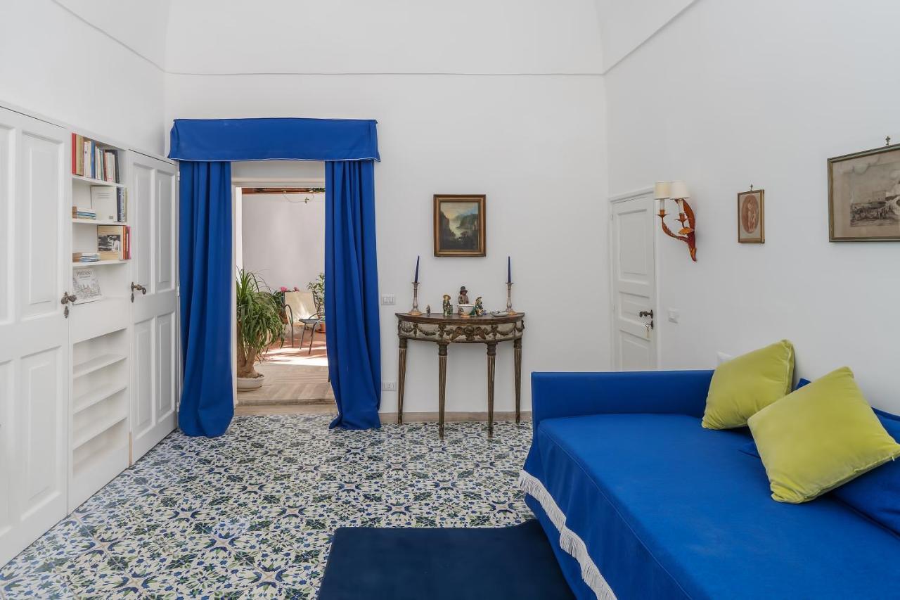 I Tre Soli Apartments By Caprirooms Bagian luar foto